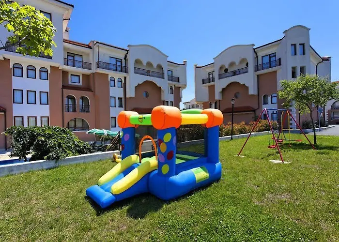 ホテル Sunrise Club Apart ラヴダ