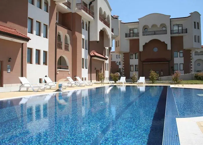 ホテル Sunrise Club Apart 3*