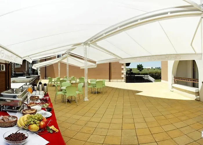 Sunrise Club Apart ラヴダ