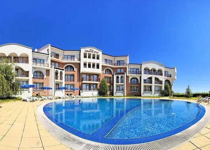 ホテル Sunrise Club Apart 3*