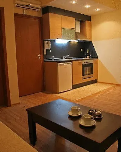 ホテル Sunrise Club Apart