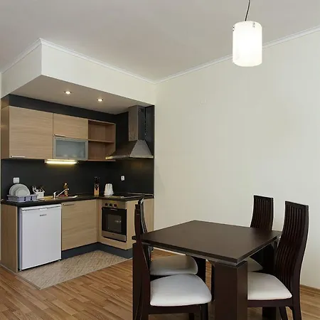 Sunrise Club Apart 3* Rawda